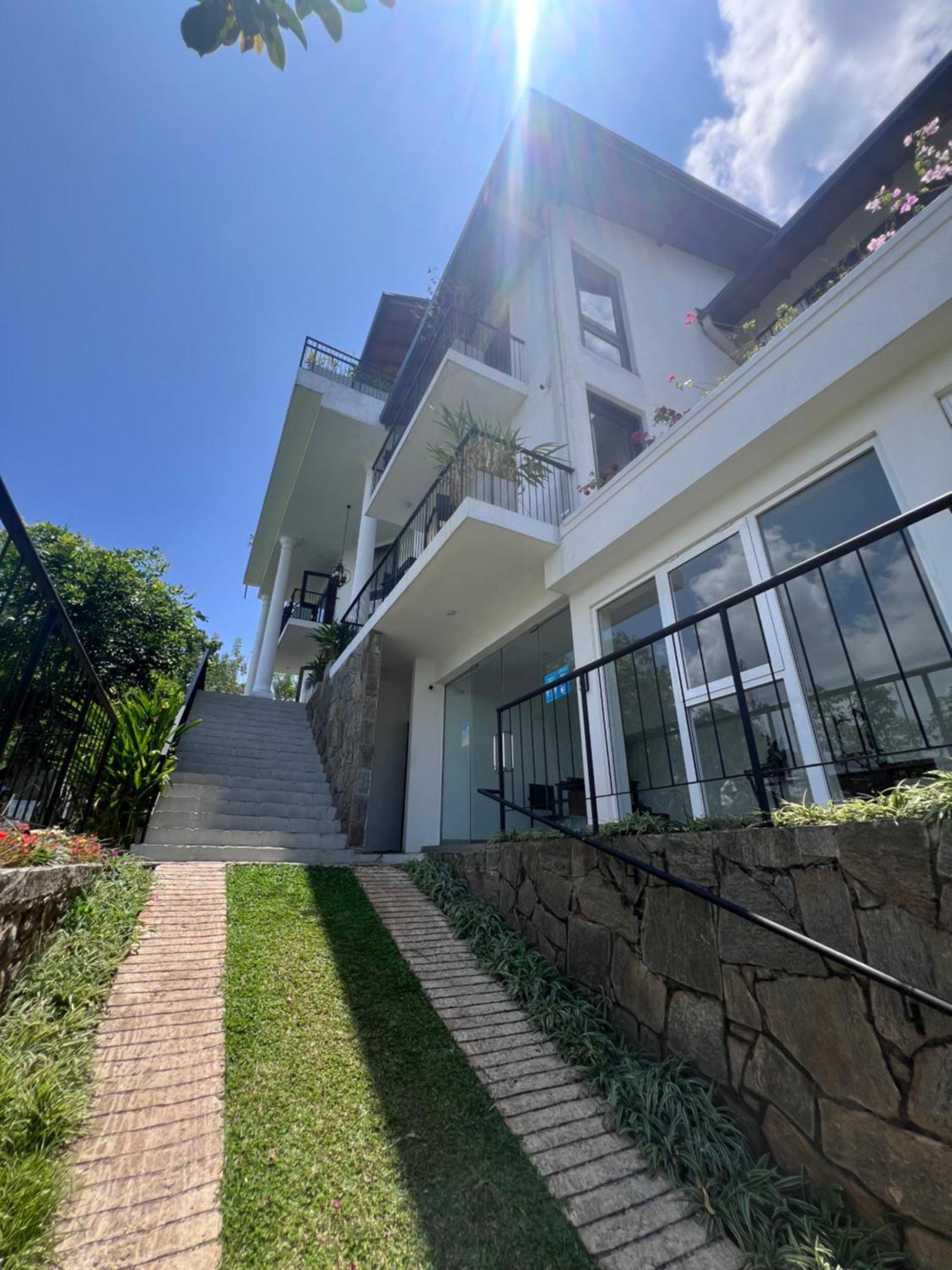 88Th Hanthana Kandy Luaran gambar